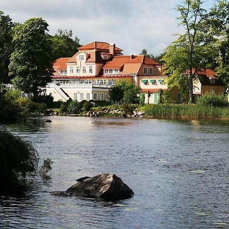 Moeckelsnaes Herrgard Dio Exterior photo